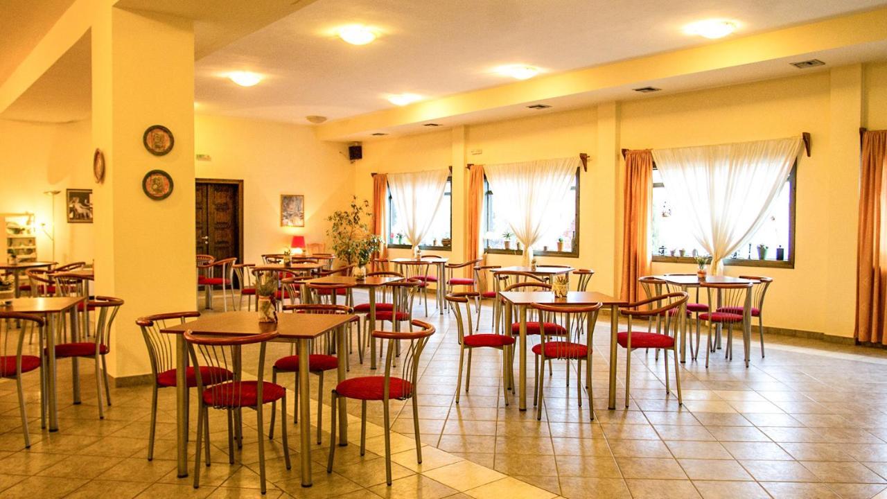 אלמירוס Hotel Alos מראה חיצוני תמונה