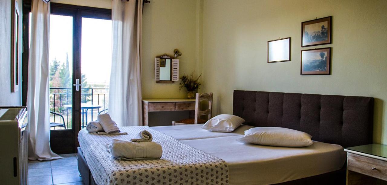 אלמירוס Hotel Alos מראה חיצוני תמונה