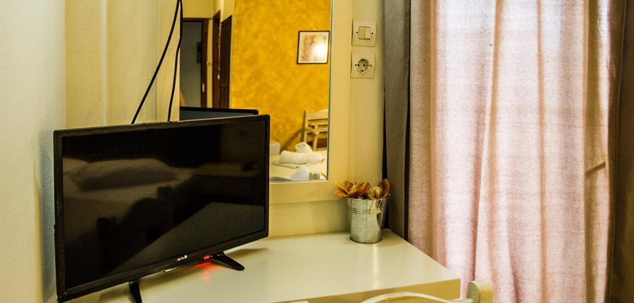 אלמירוס Hotel Alos מראה חיצוני תמונה
